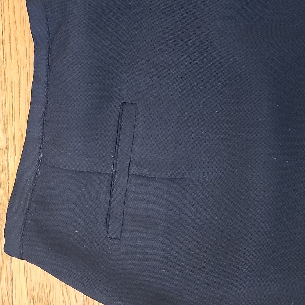 SALE! Vintage B.Moss Black Tailored Skirt - Picture 6 of 10
